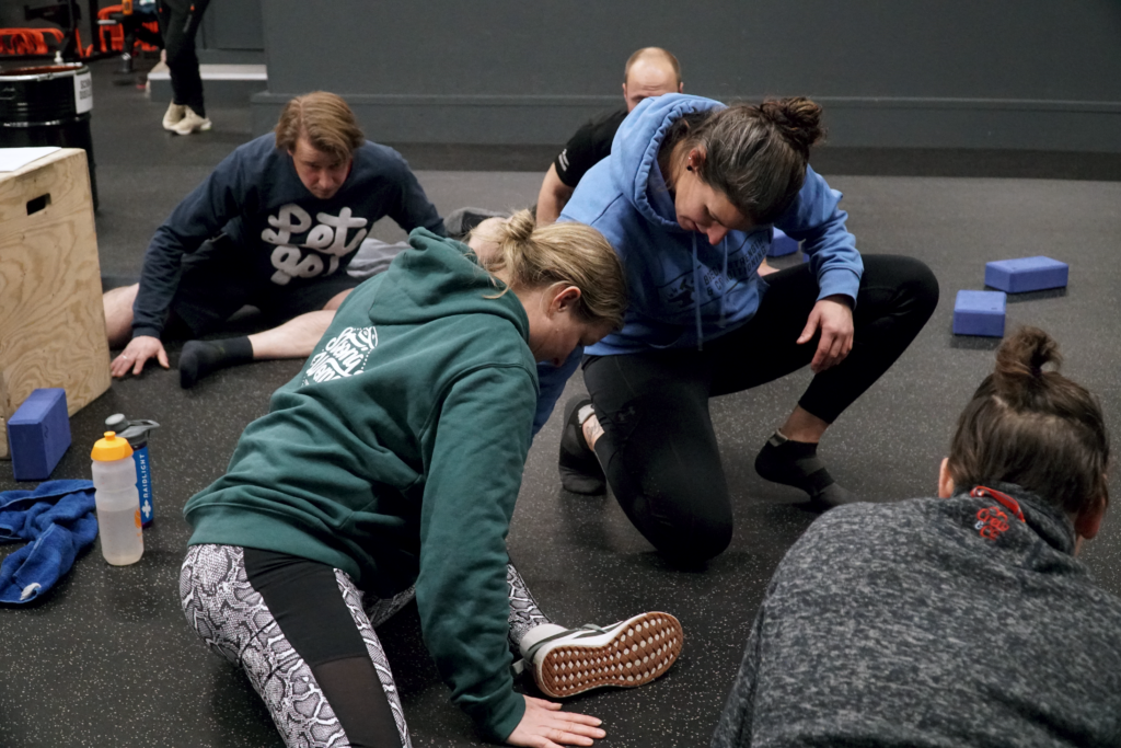 coach baukje die de durability training geeft bij sportschool breda strength & conditioning