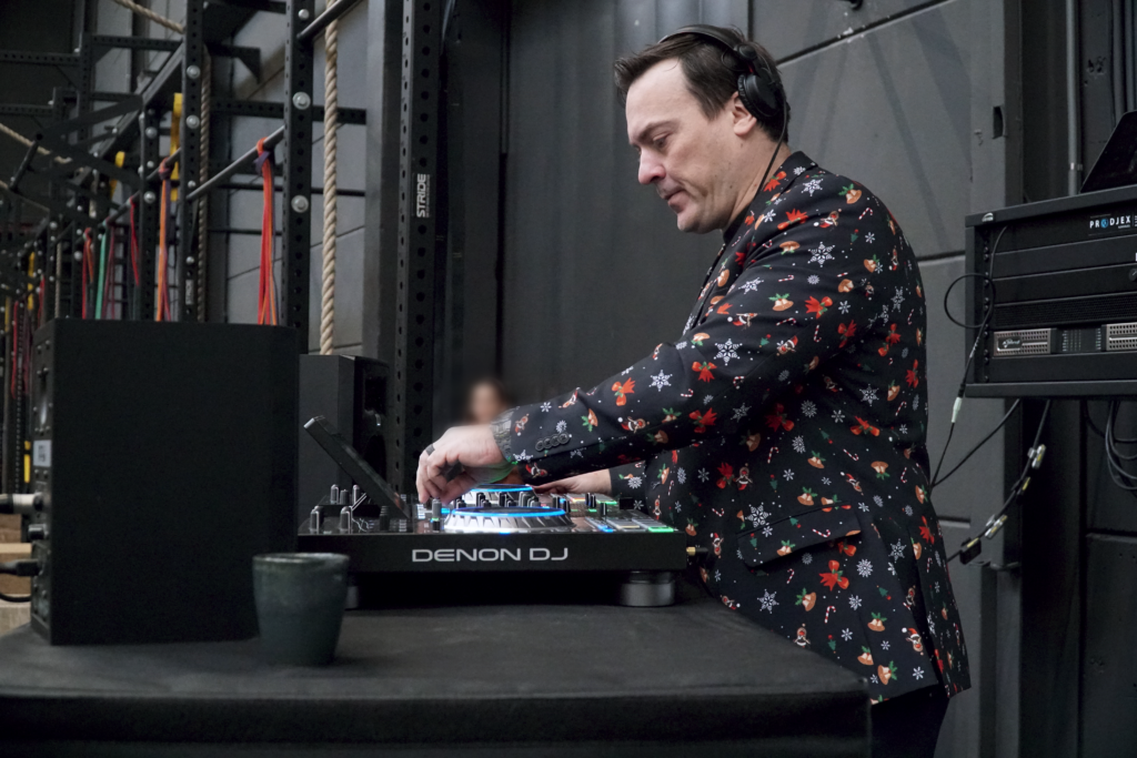 dj tijdens kerst workout