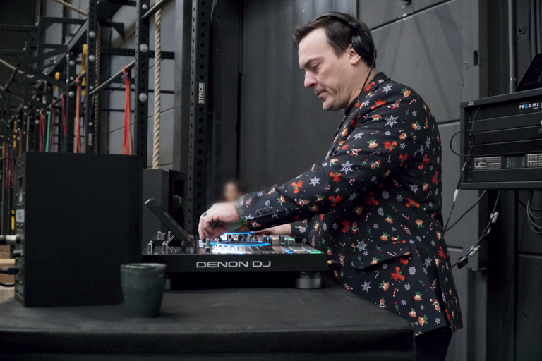 dj tijdens kerst workout