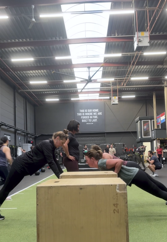 push ups op de box kerst evenement